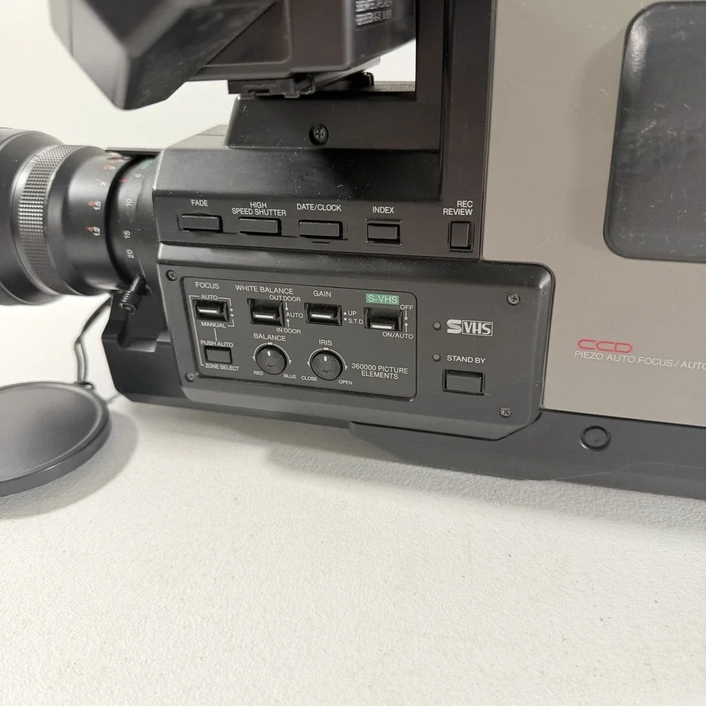 Panasonic AG-450 S-VHS VHS Reporter Movie Camcorder AS IS FOR PARTS READ